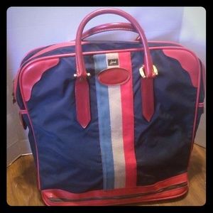 "Vintage" LARK expanded luggage